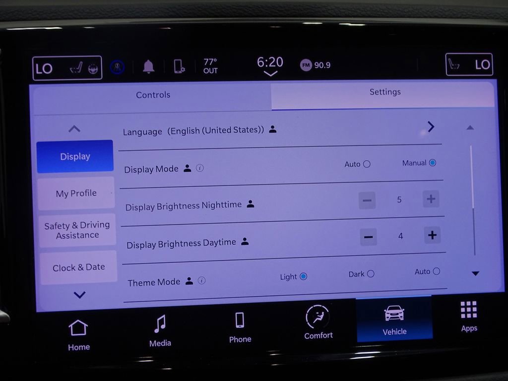 Used 2023 Chrysler Pacifica Touring-L image 35