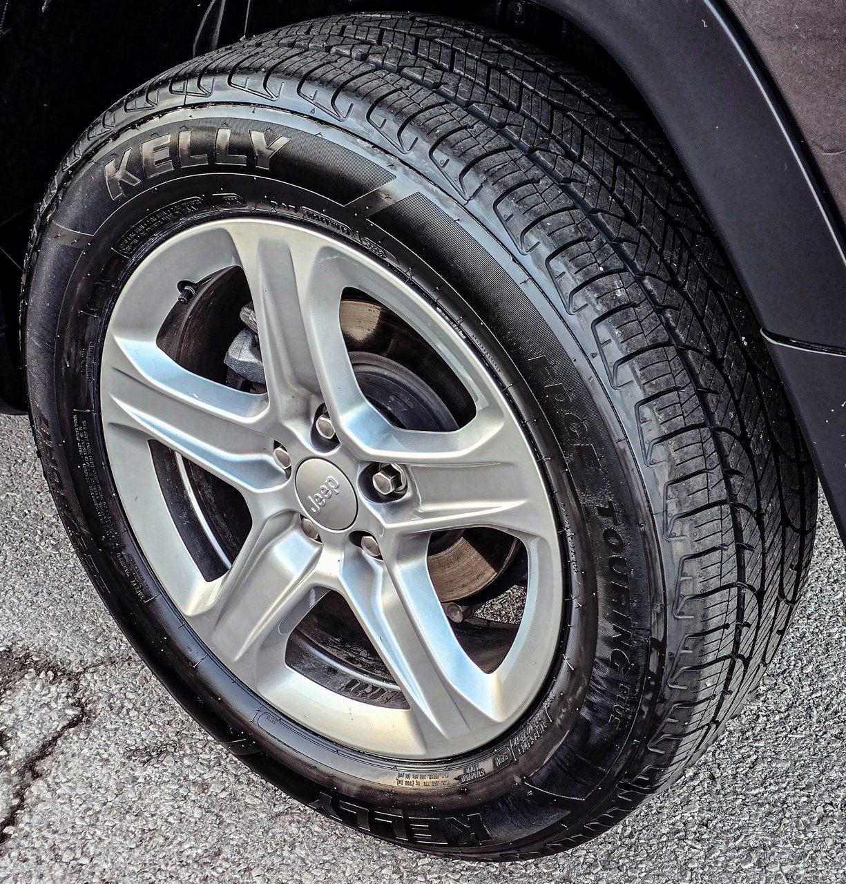 Used 2023 Jeep Compass Latitude w/ Convenience Group image 11