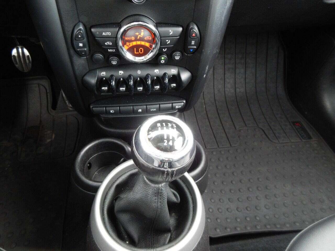 Used 2011 MINI Cooper Countryman S image 3