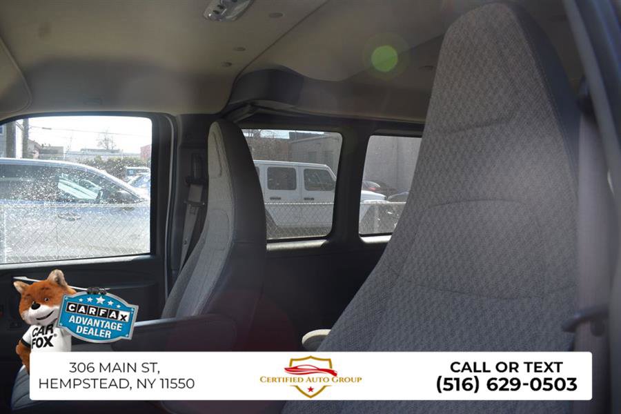 Used 2023 Chevrolet Express 3500 LT image 9