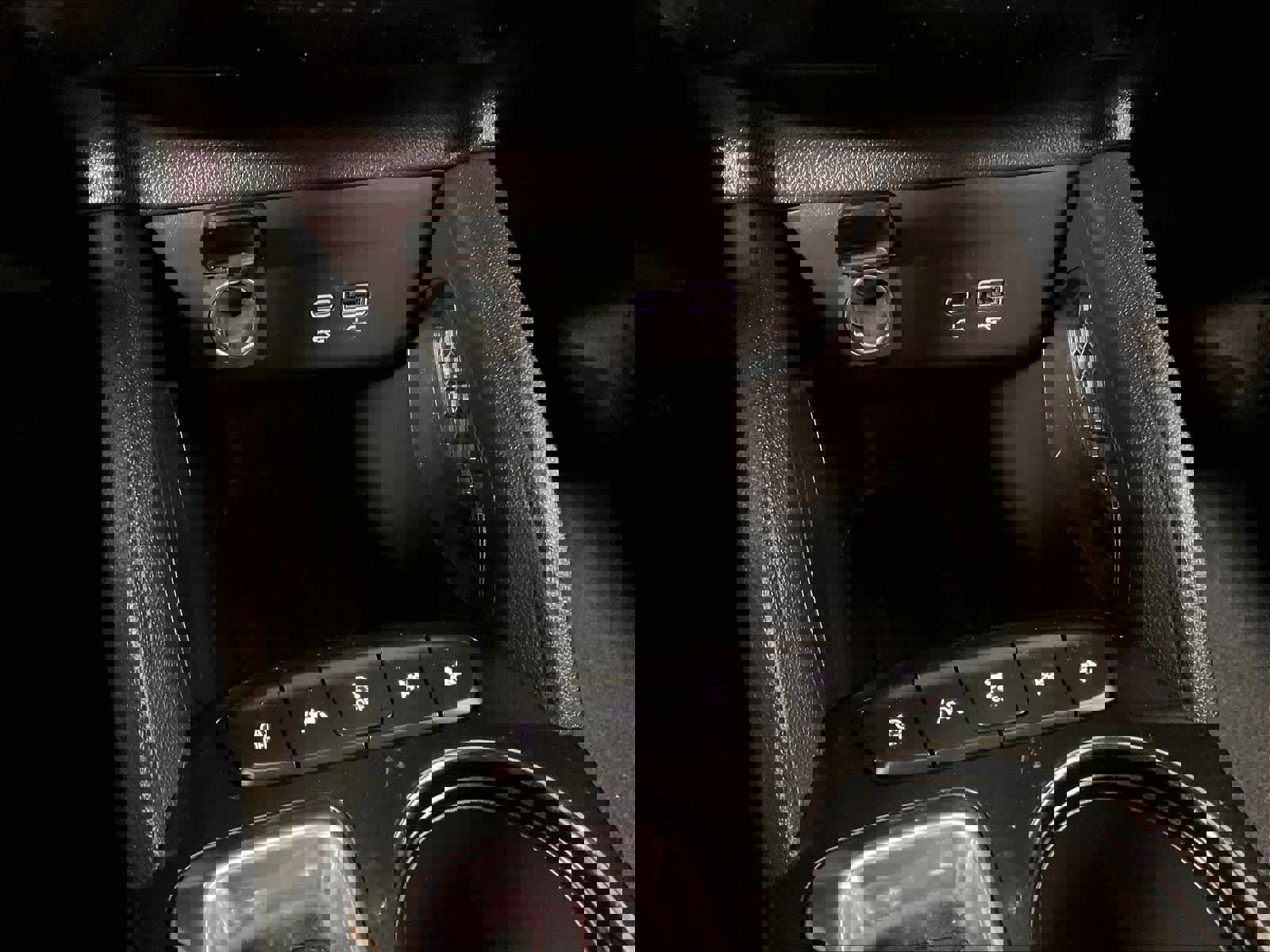 Used 2024 Chevrolet TrailBlazer RS w/ Driver Confidence Package image 27