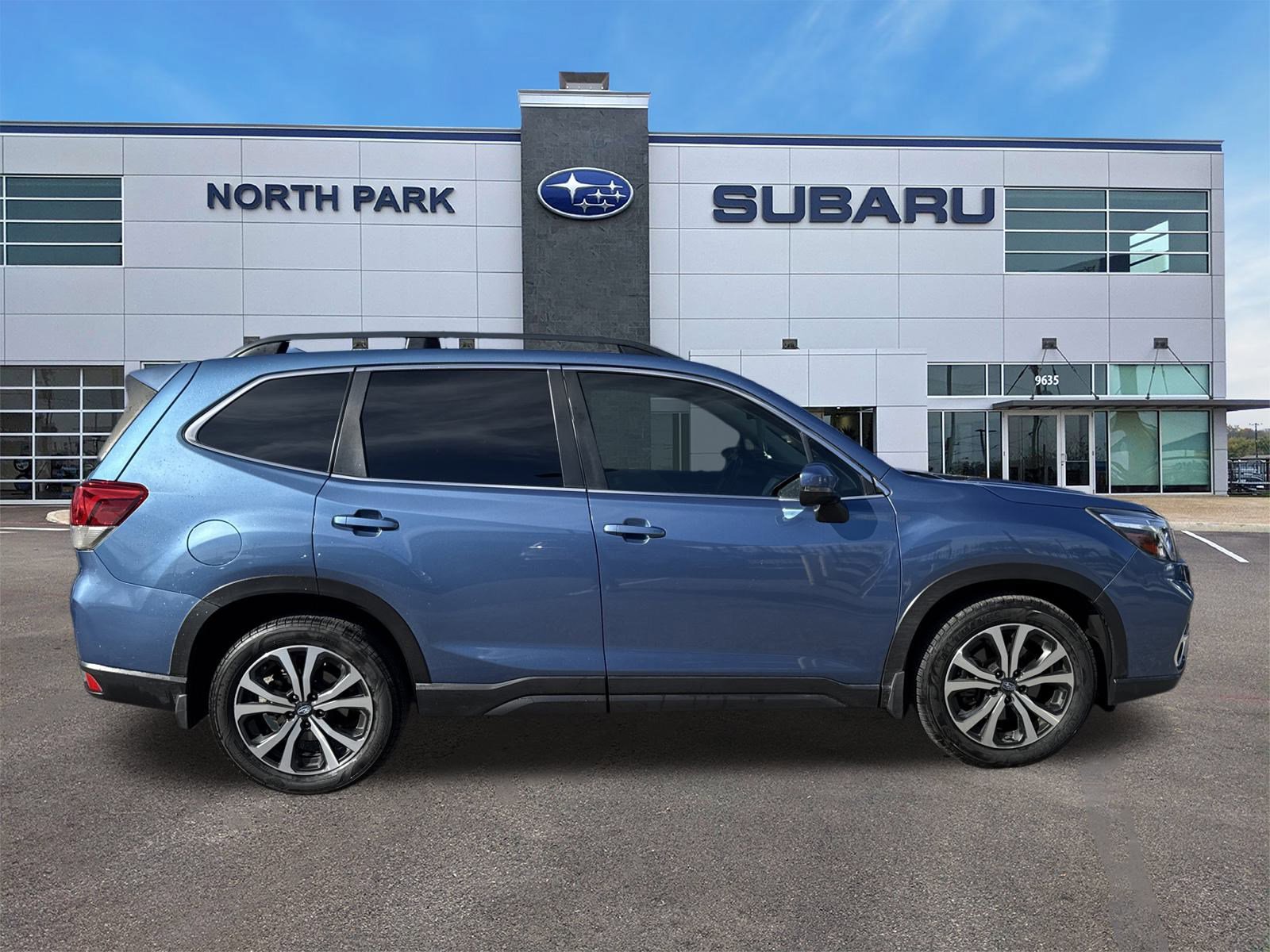 Used 2019 Subaru Forester Limited w/ Popular Package #3 image 2