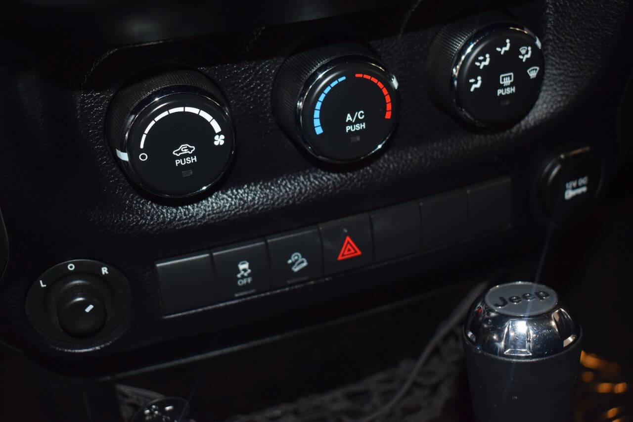 Used 2014 Jeep Wrangler Sport w/ Quick Order Package 24S AWD/4WD image 94
