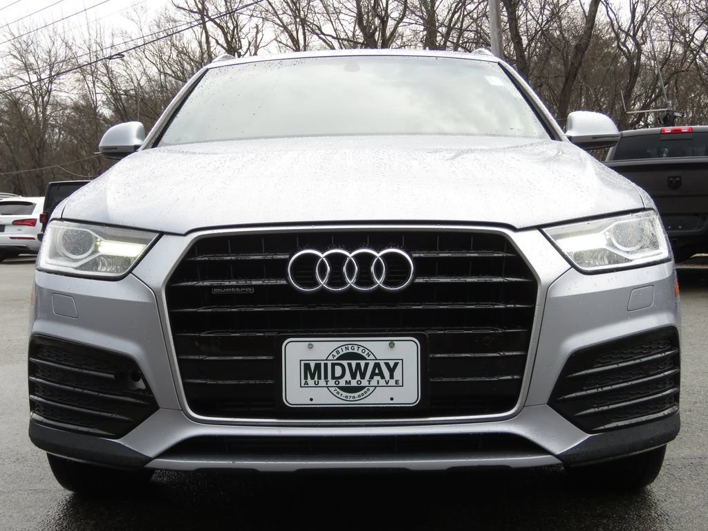 Used 2018 Audi Q3 2.0T Premium w/ Convenience Package AWD/4WD image 2