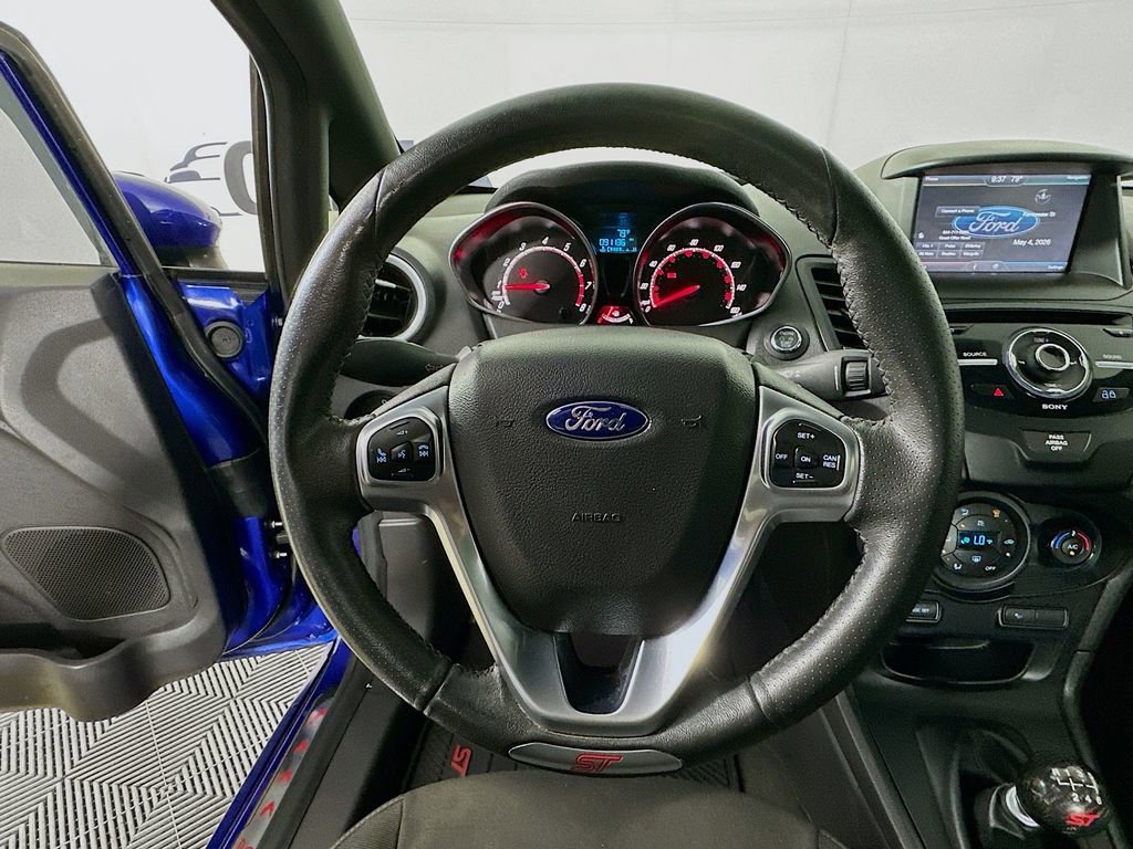 Used 2015 Ford Fiesta ST FWD image 13