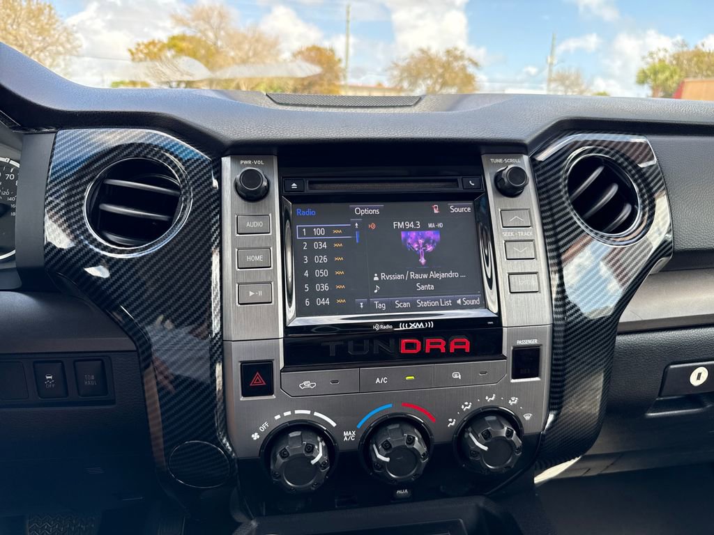 Used 2015 Toyota Tundra SR5 w/ SR5 Upgrade Package image 18