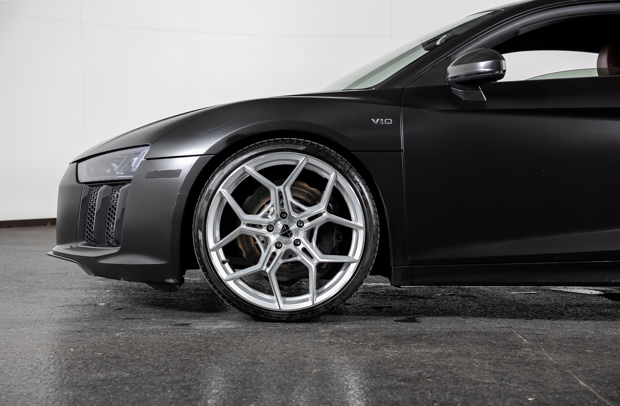 Used 2017 Audi R8 V10 AWD/4WD image 15