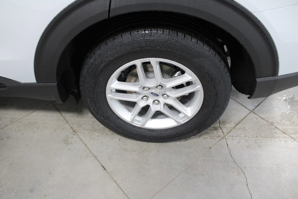 New 2026 Ford Explorer Active w/ Active Comfort Package image 57
