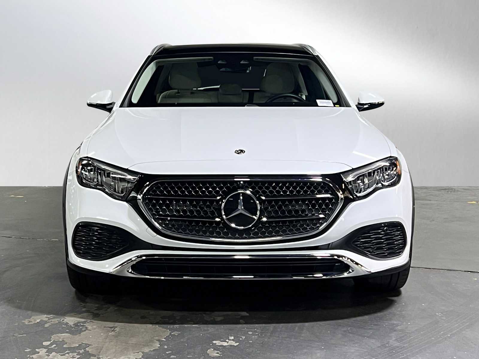 Used 2024 Mercedes-Benz E 450 4MATIC All-Terrain Wagon image 8