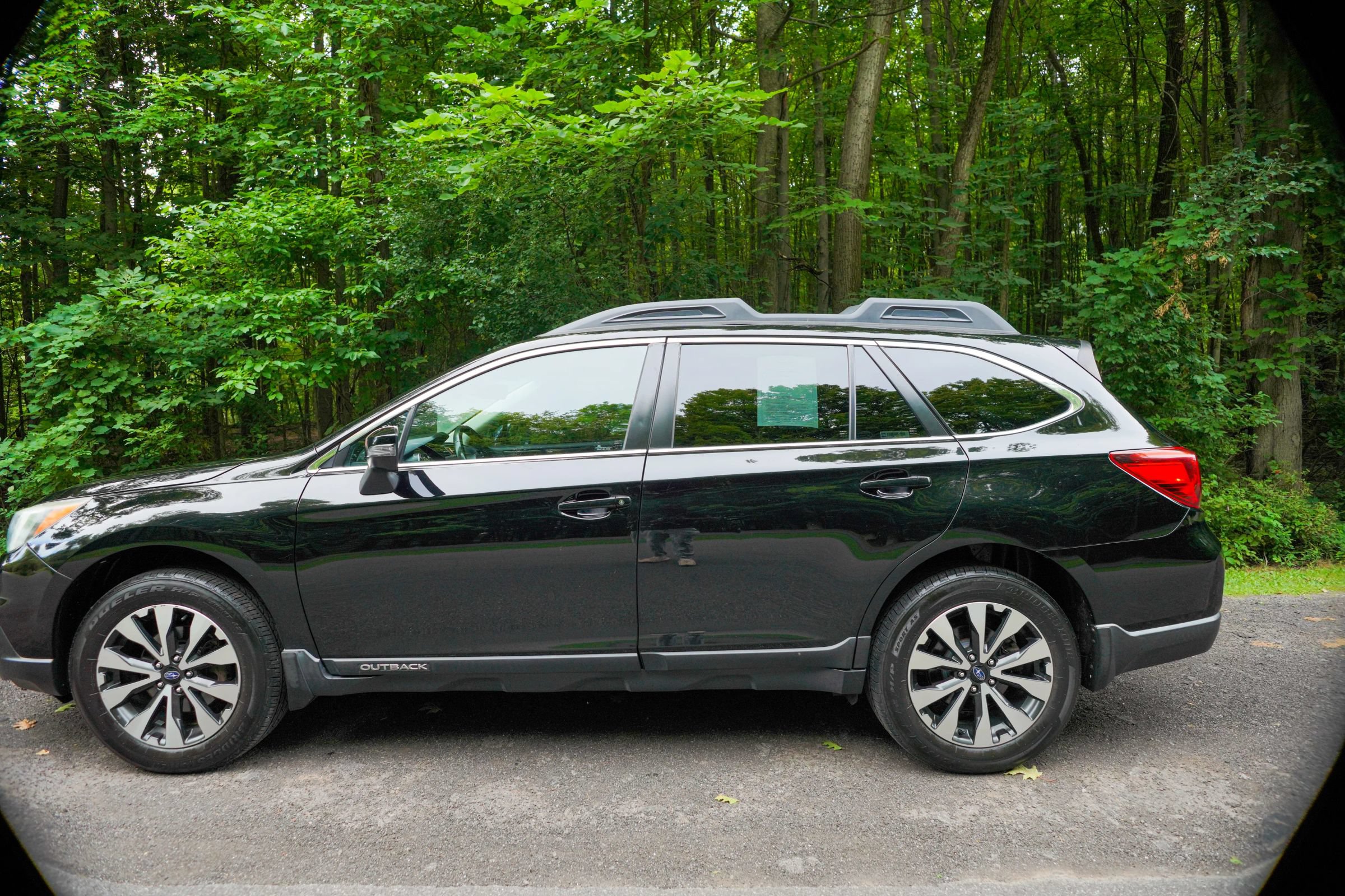 Used 2017 Subaru Outback 2.5i Limited AWD/4WD image 9