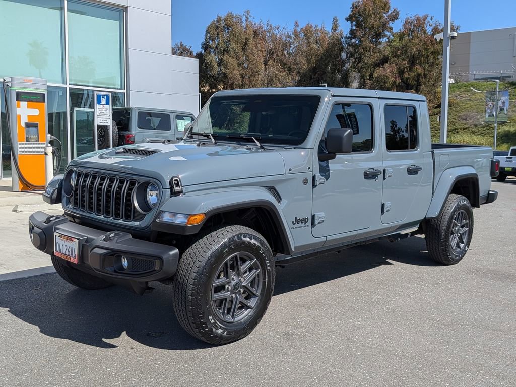 Used 2026 Jeep Gladiator Sport