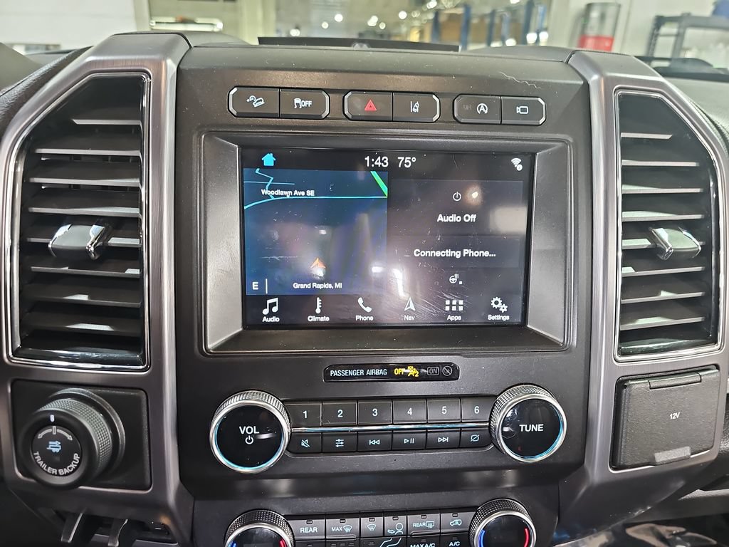 Used 2019 Ford Expedition Platinum AWD/4WD image 28
