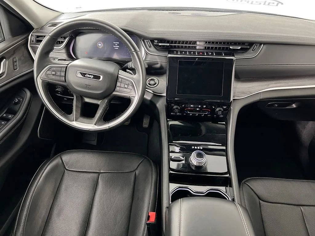 Used 2022 Jeep Grand Cherokee Limited w/ Luxury Tech Group II AWD/4WD image 23