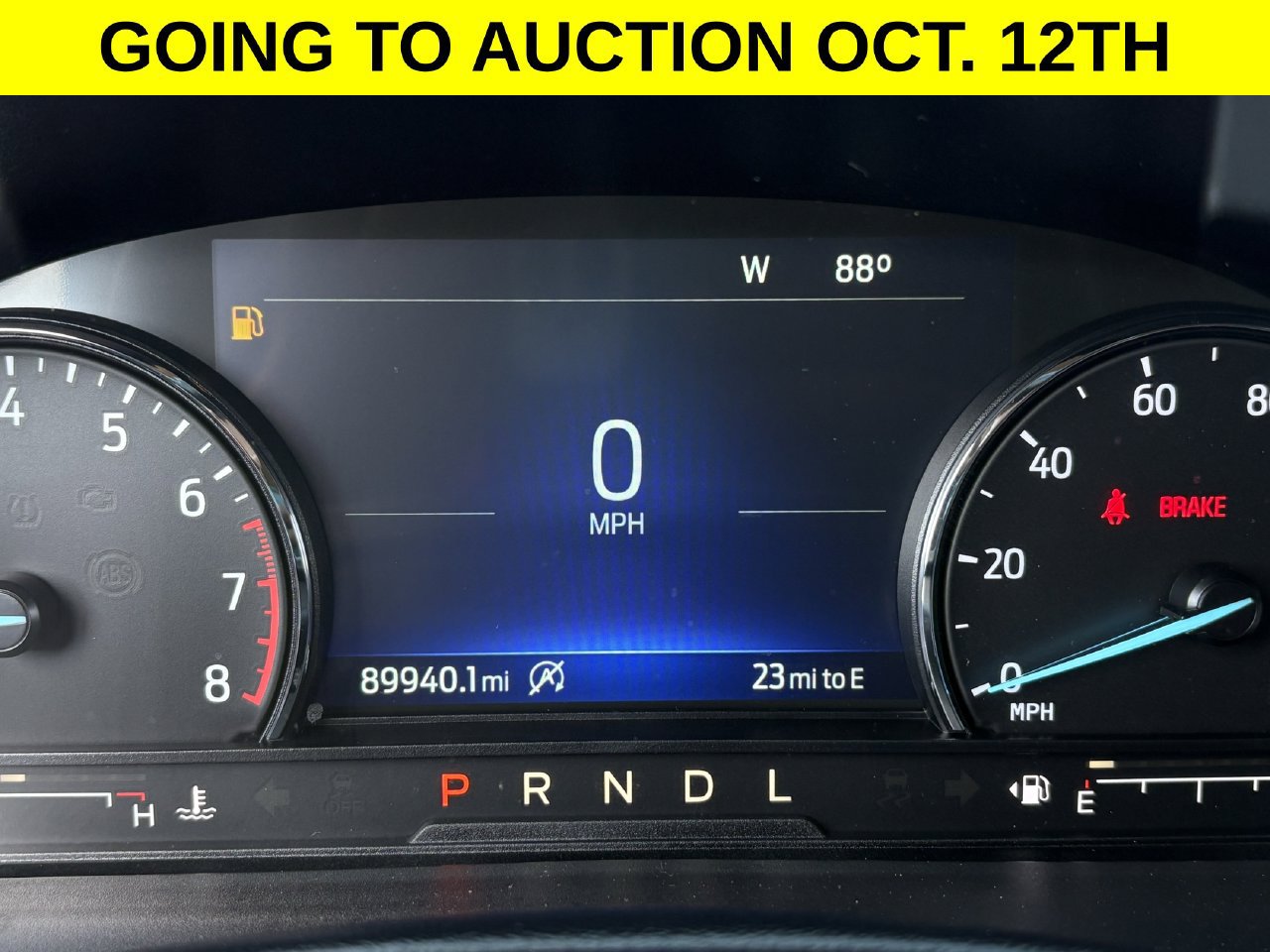Used 2024 Ford Explorer XLT w/ Equipment Group 202A AWD/4WD image 13