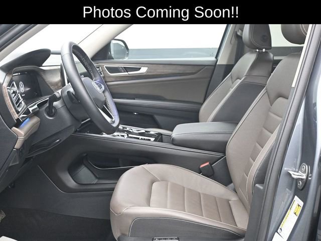 Used 2025 Volkswagen Atlas SEL image 6