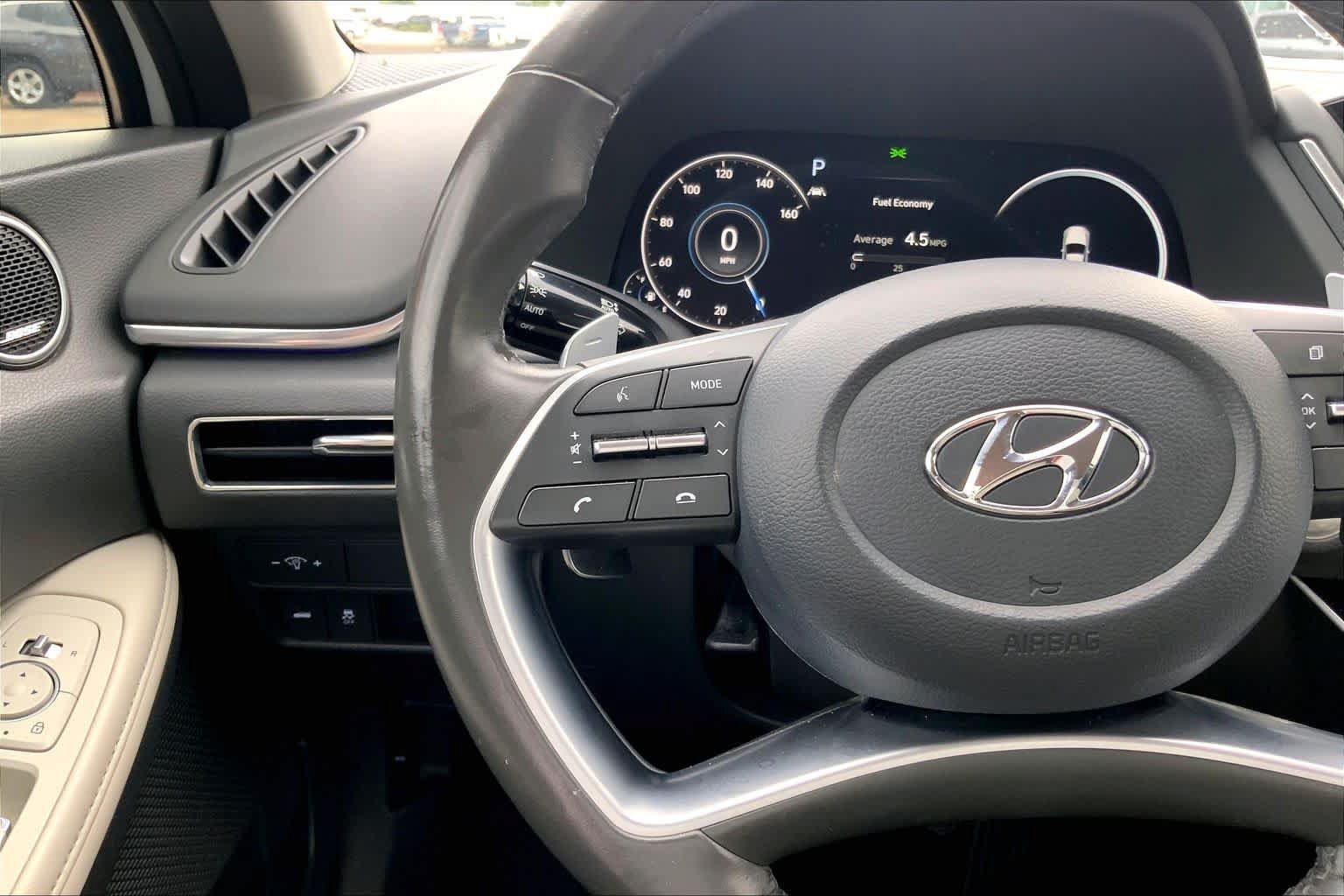 Used 2022 Hyundai Sonata Limited w/ Preferred Accessory Package FWD image 24