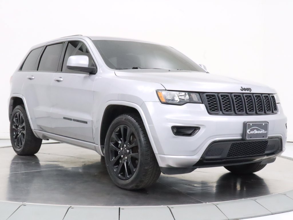 Used 2020 Jeep Grand Cherokee Altitude RWD image 7