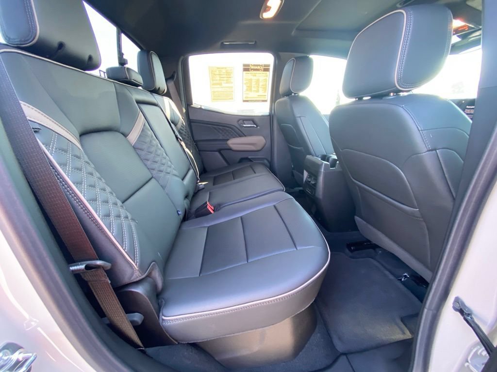 Used 2026 GMC Canyon Denali AWD/4WD image 30