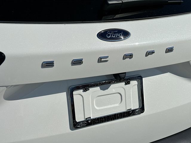 New 2026 Ford Escape ST-Line w/ Tech Pack #1 FWD image 19