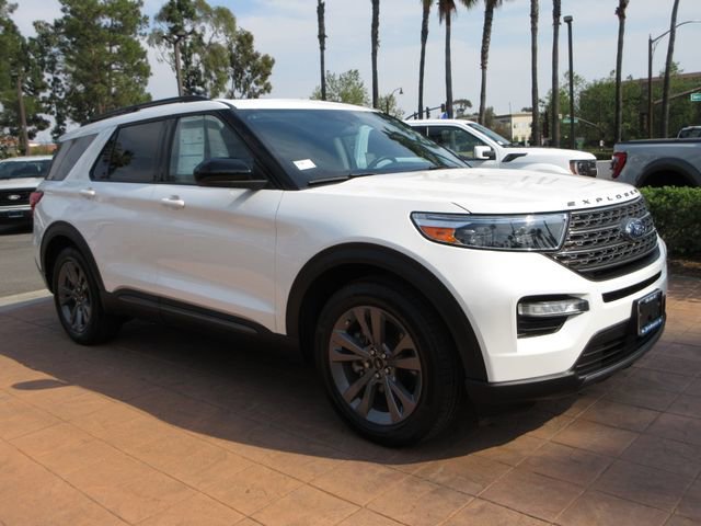 Certified 2023 Ford Explorer XLT w/ Equipment Group 202A image 6