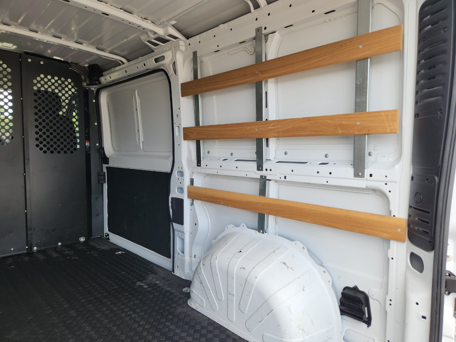 Used 2025 RAM ProMaster 2500 w/ U-Haul Equipment Group FWD image 40
