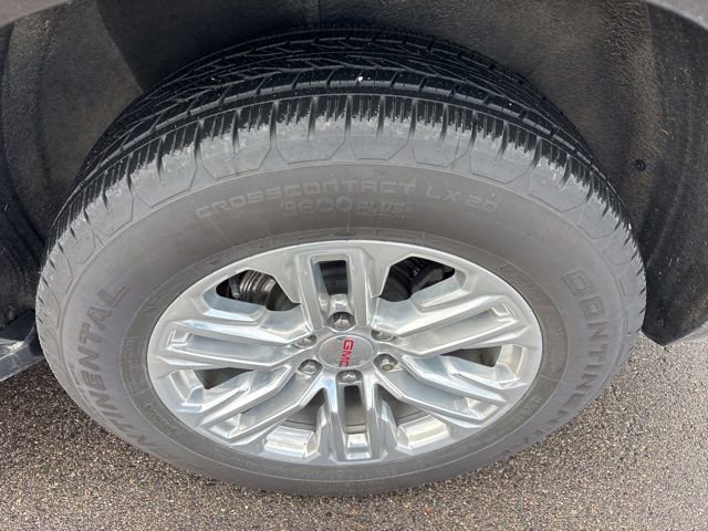 Used 2023 GMC Yukon SLT image 12