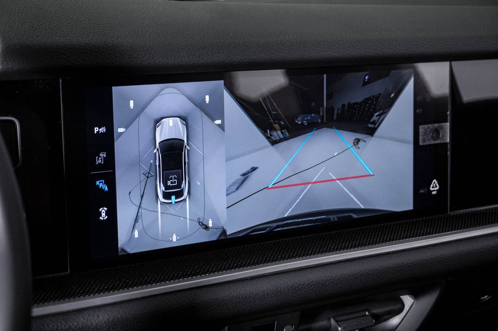 New 2026 Porsche Cayenne Coupe AWD/4WD image 23