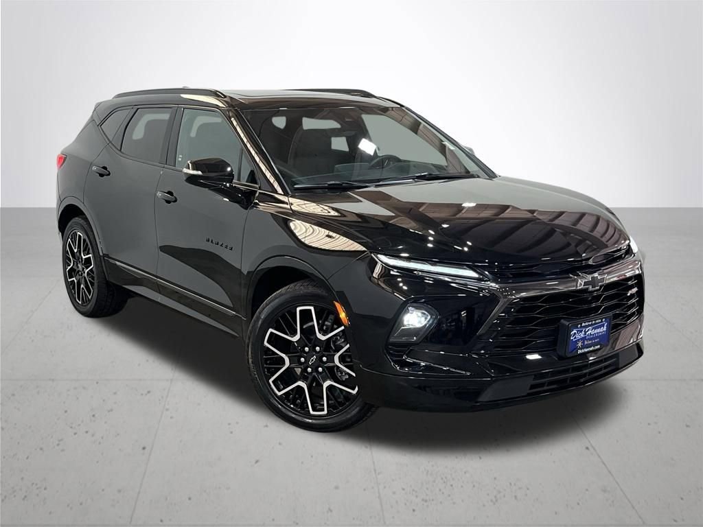 Used 2023 Chevrolet Blazer RS w/ Driver Confidence II Package image 5