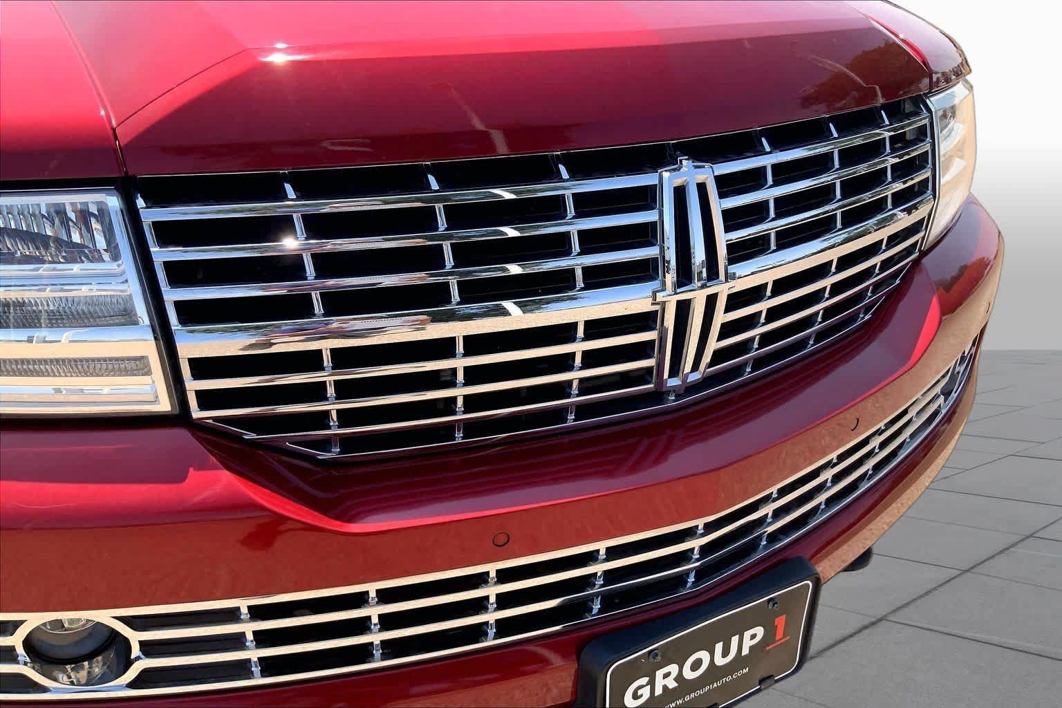 Used 2013 Lincoln Navigator 2WD w/ HD Trailer Tow Pkg image 34
