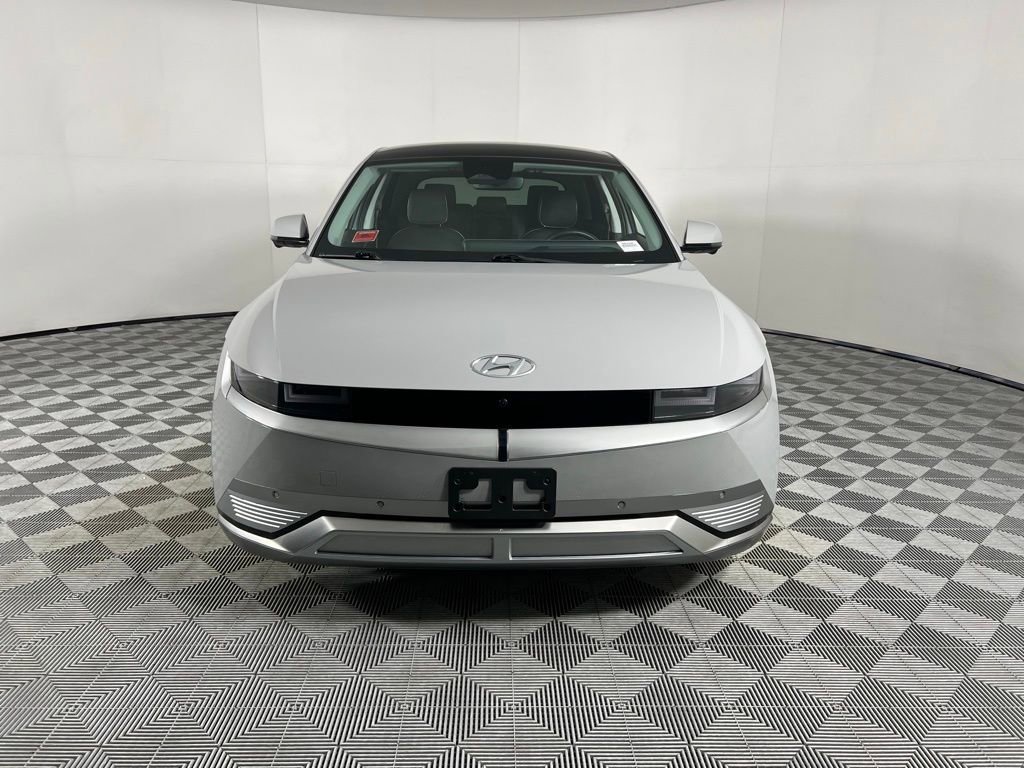 Used 2023 Hyundai Ioniq 5 Limited w/ Cargo Package image 11