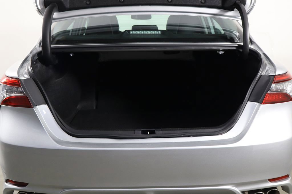 Used 2024 Toyota Camry XSE FWD image 18