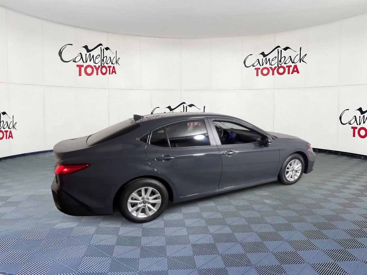 Used 2025 Toyota Camry LE FWD image 3