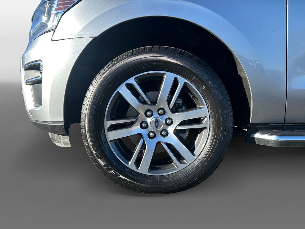 Used 2022 Ford Expedition Max Limited image 14