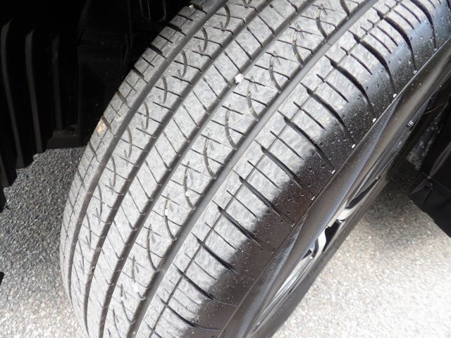 Certified 2025 Subaru Outback Premium w/ Popular Package #1A image 24