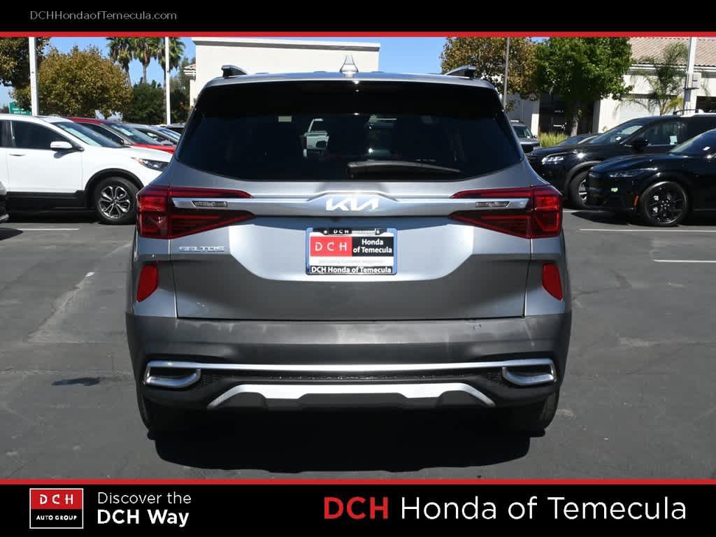 Used 2022 Kia Seltos EX AWD/4WD image 6