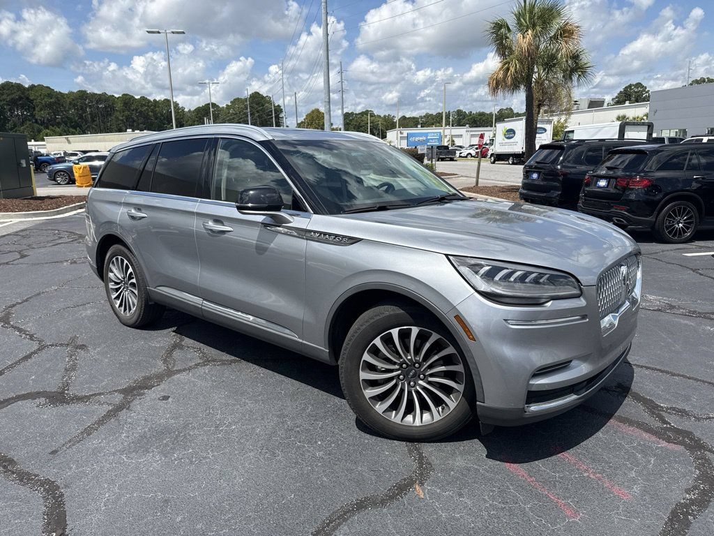 Certified 2023 Lincoln Aviator 2WD w/ Premium Package image 2