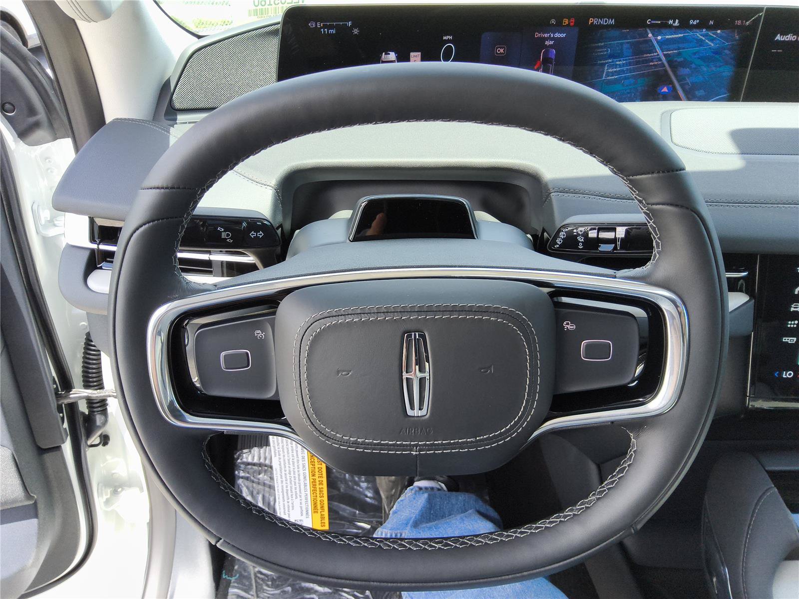 New 2027 Lincoln Navigator Reserve AWD/4WD image 16