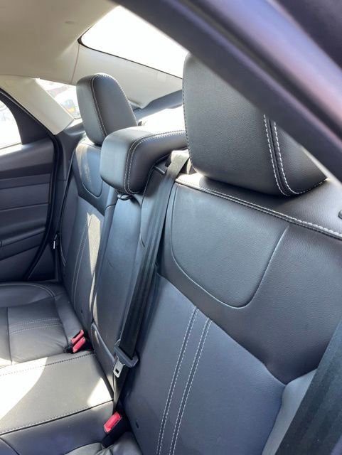 Used 2014 Ford Focus SE w/ Equipment Group 201A FWD image 9