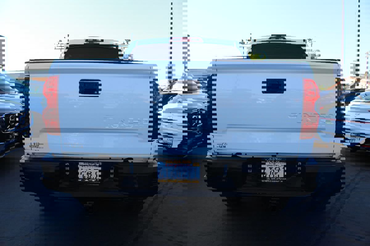 Used 2015 Toyota Tundra SR5 image 6