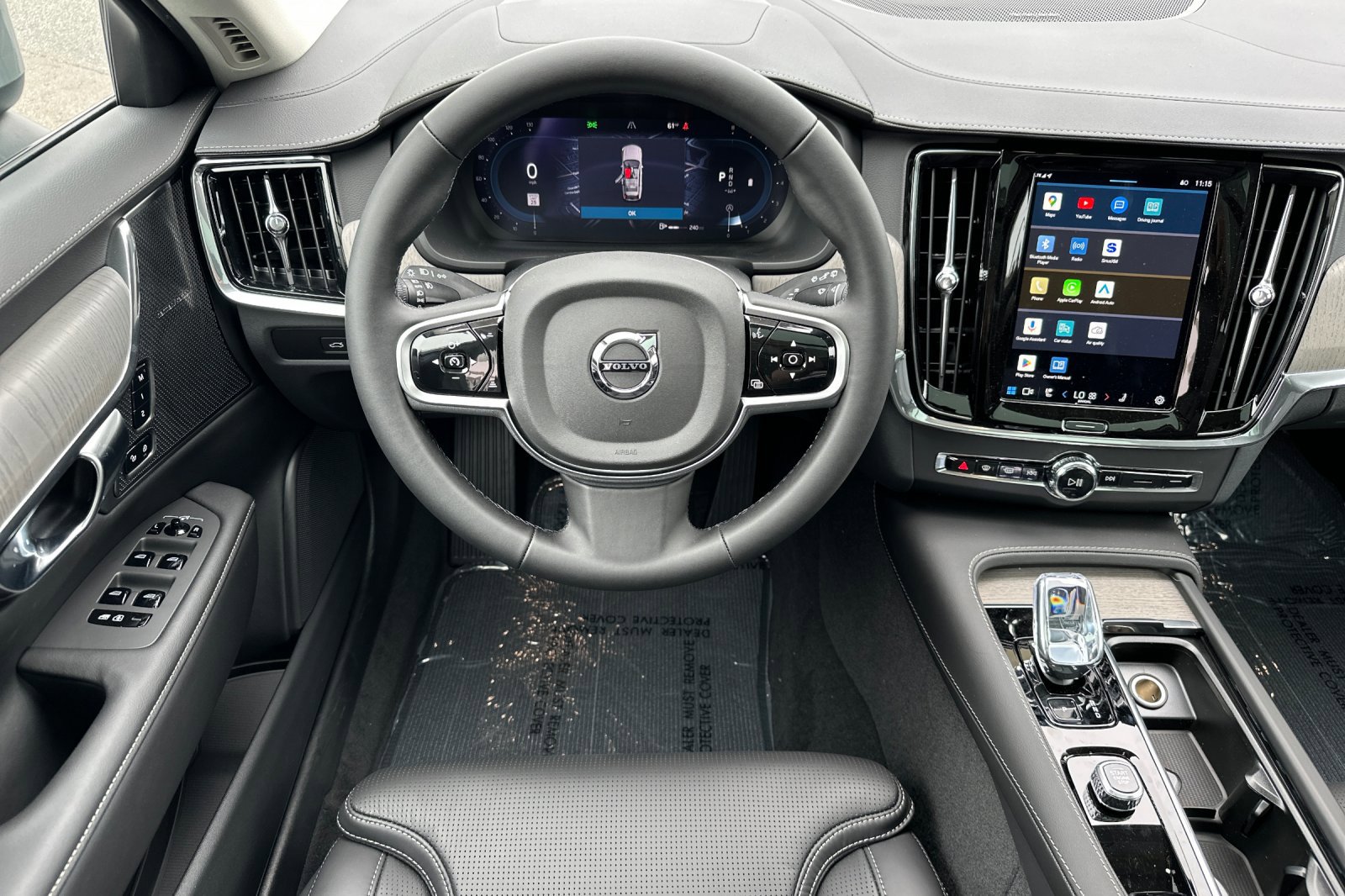 New 2025 Volvo V90 B6 Cross Country Ultra w/ Protection Package Premier image 12