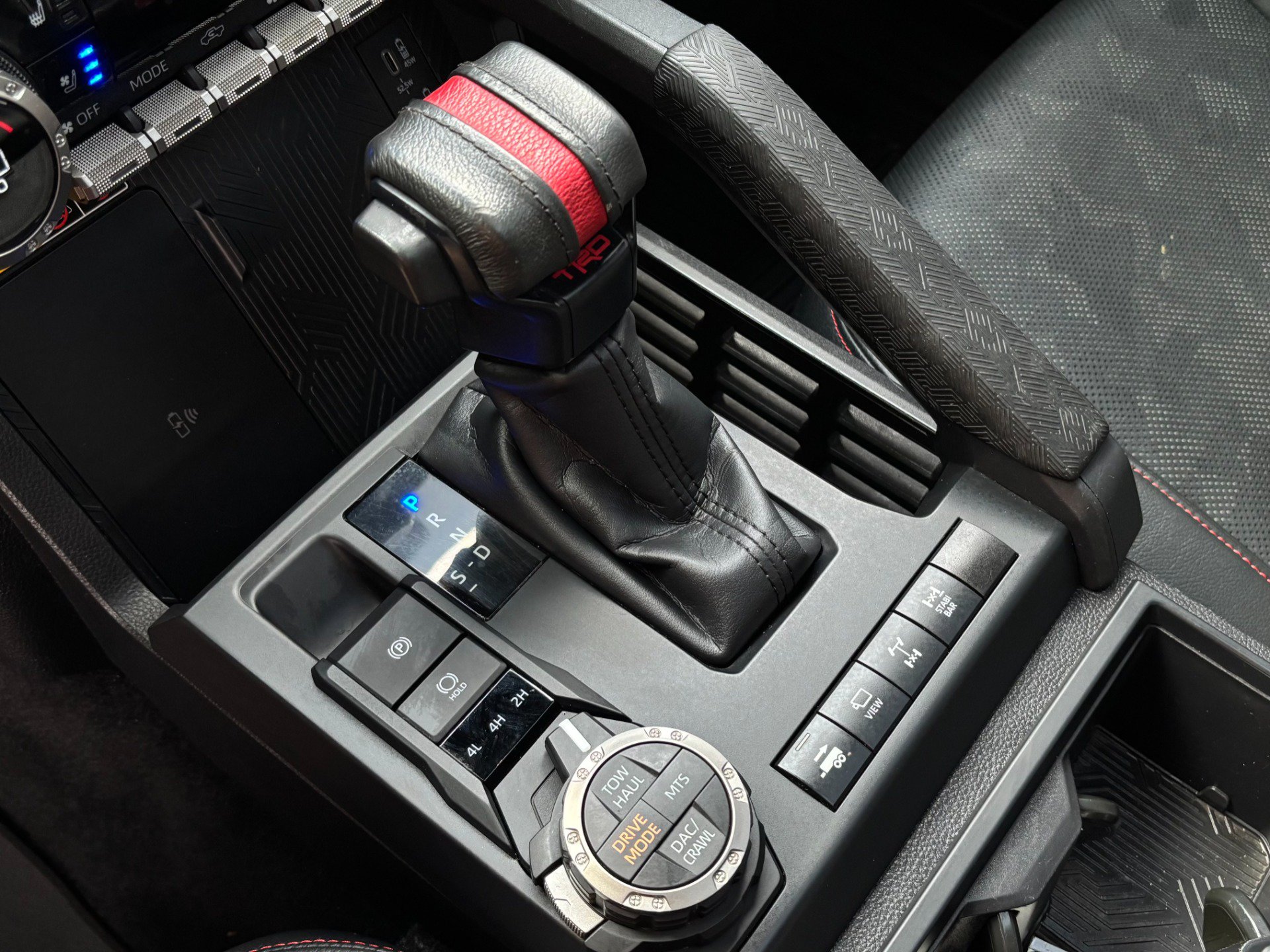 Used 2024 Toyota Tacoma TRD Pro AWD/4WD image 15