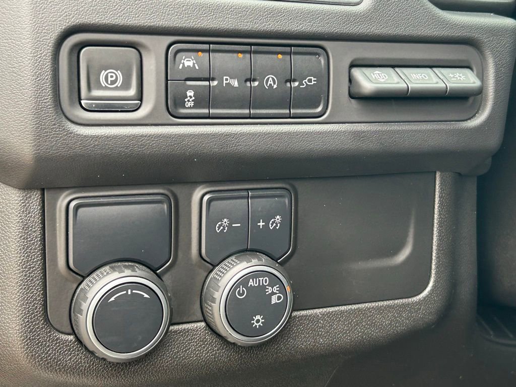 Used 2021 Chevrolet Suburban High Country RWD image 20