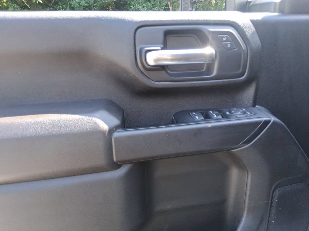 Used 2024 GMC Sierra 2500 Pro w/ Convenience Package AWD/4WD image 10