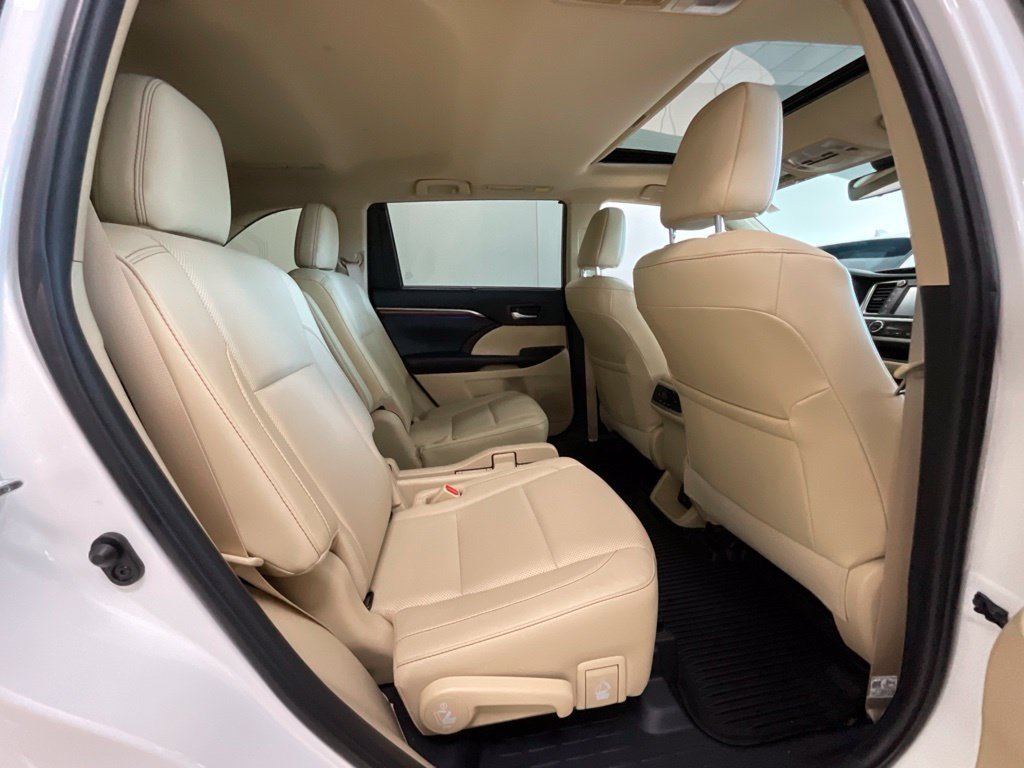 Used 2019 Toyota Highlander Limited AWD/4WD image 21