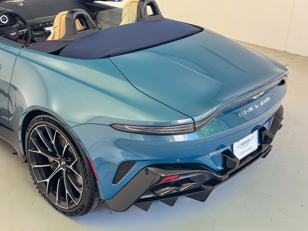 New 2026 Aston Martin V8 Vantage Roadster image 52