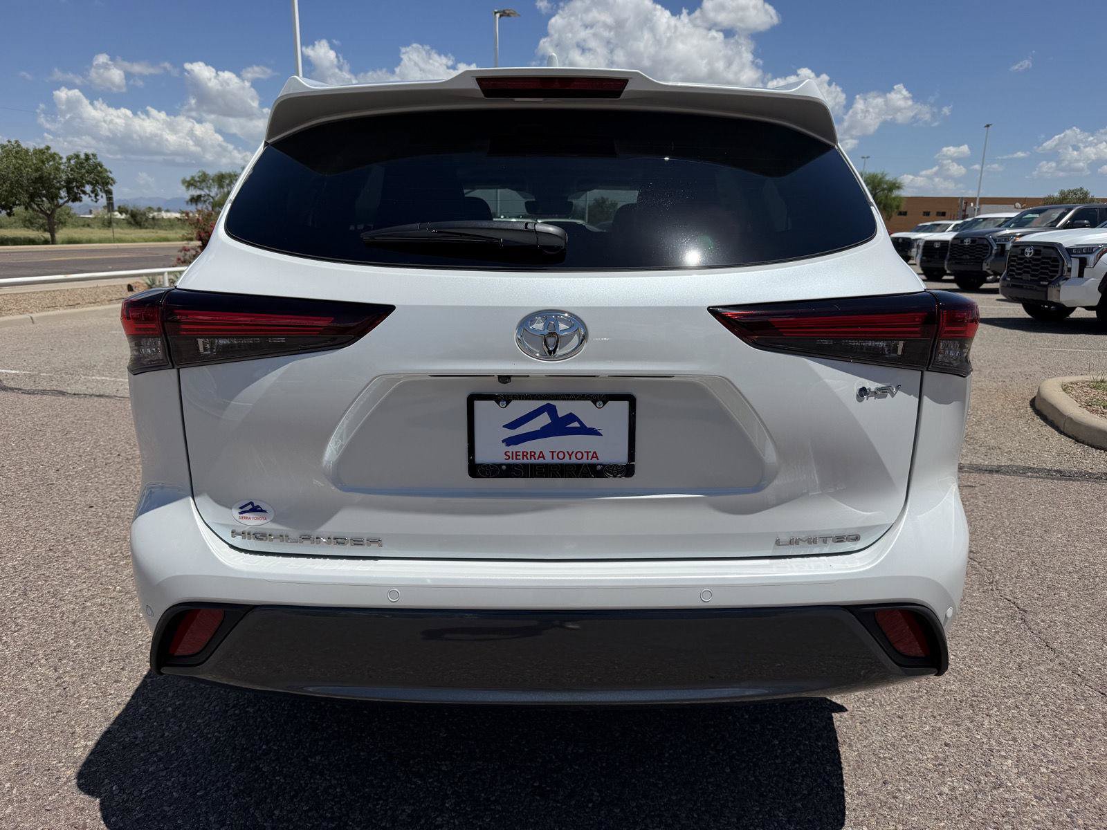 New 2026 Toyota Highlander Limited AWD/4WD image 4