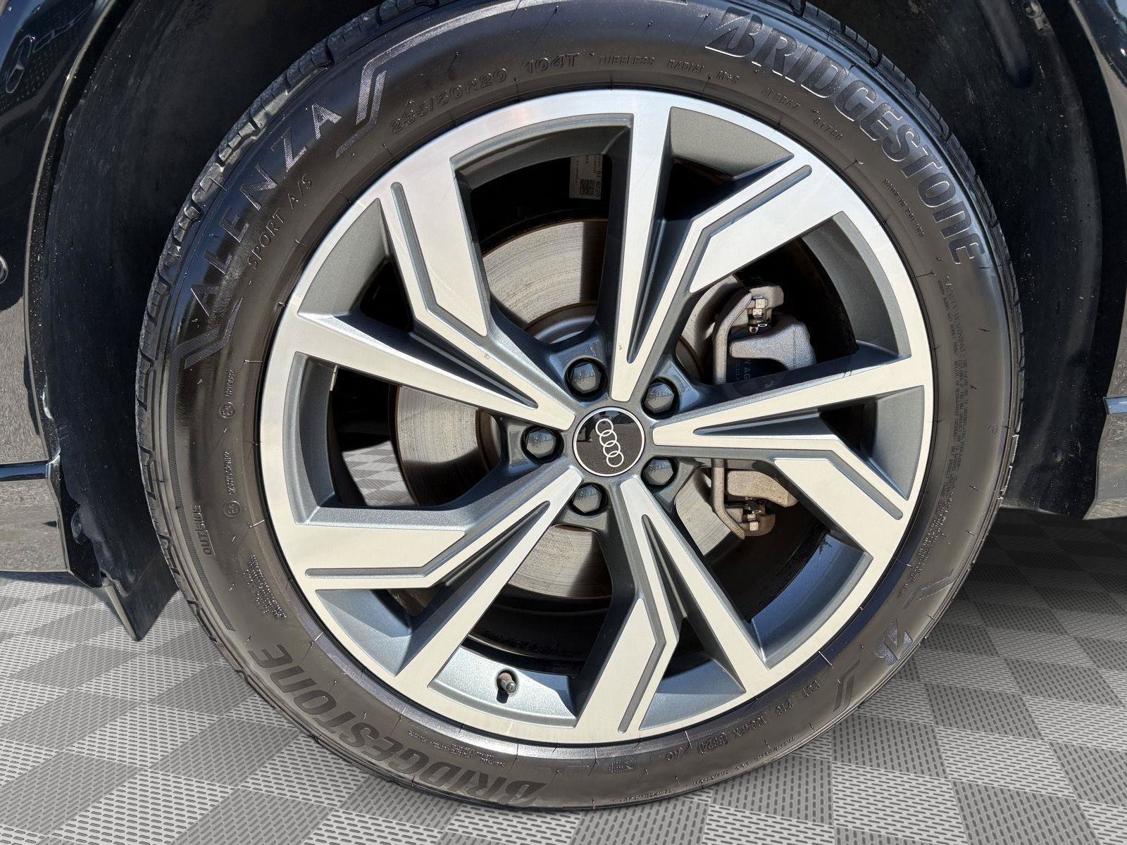 Used 2023 Audi Q4 e-tron Premium Plus w/ Premium Plus AWD/4WD image 9