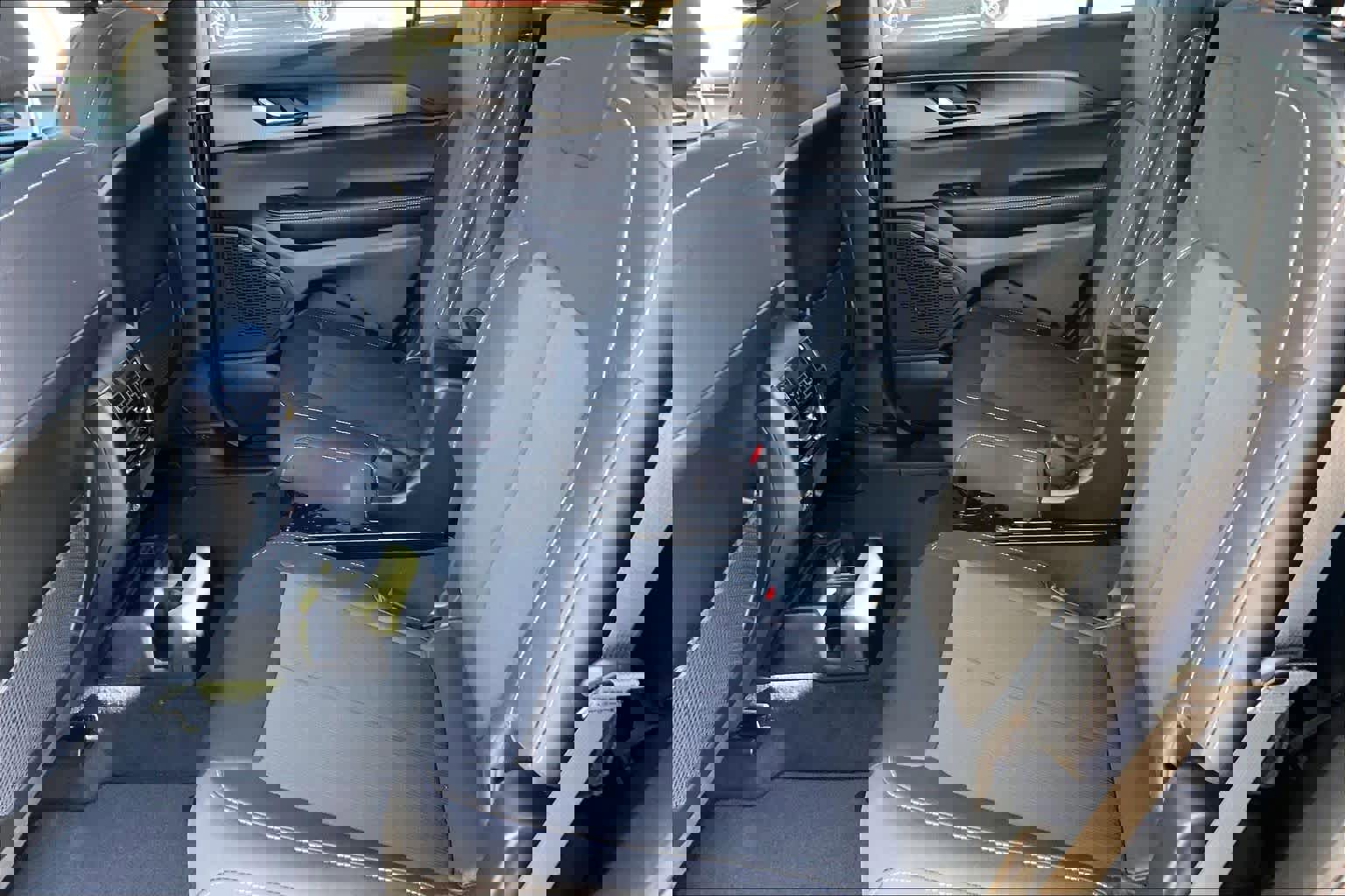 New 2025 Jeep Grand Cherokee L Laredo image 20