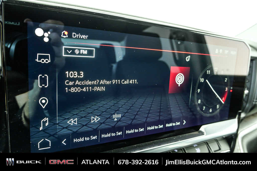 Used 2025 GMC Sierra 1500 SLT image 13