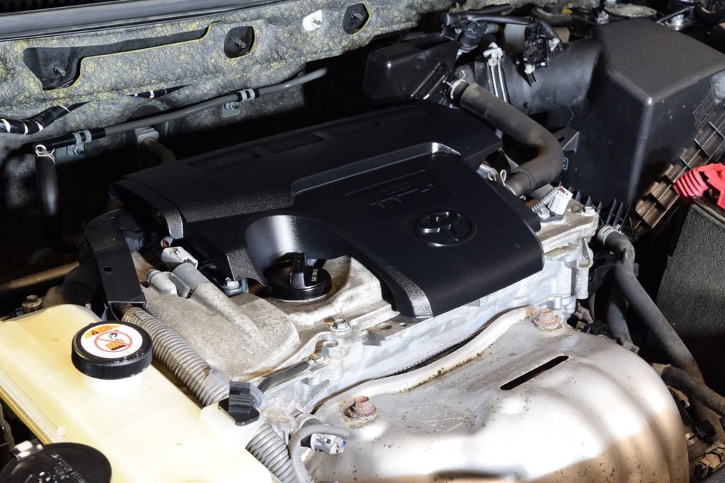 Used 2018 Toyota RAV4 LE w/ All Weather Liner Package image 34